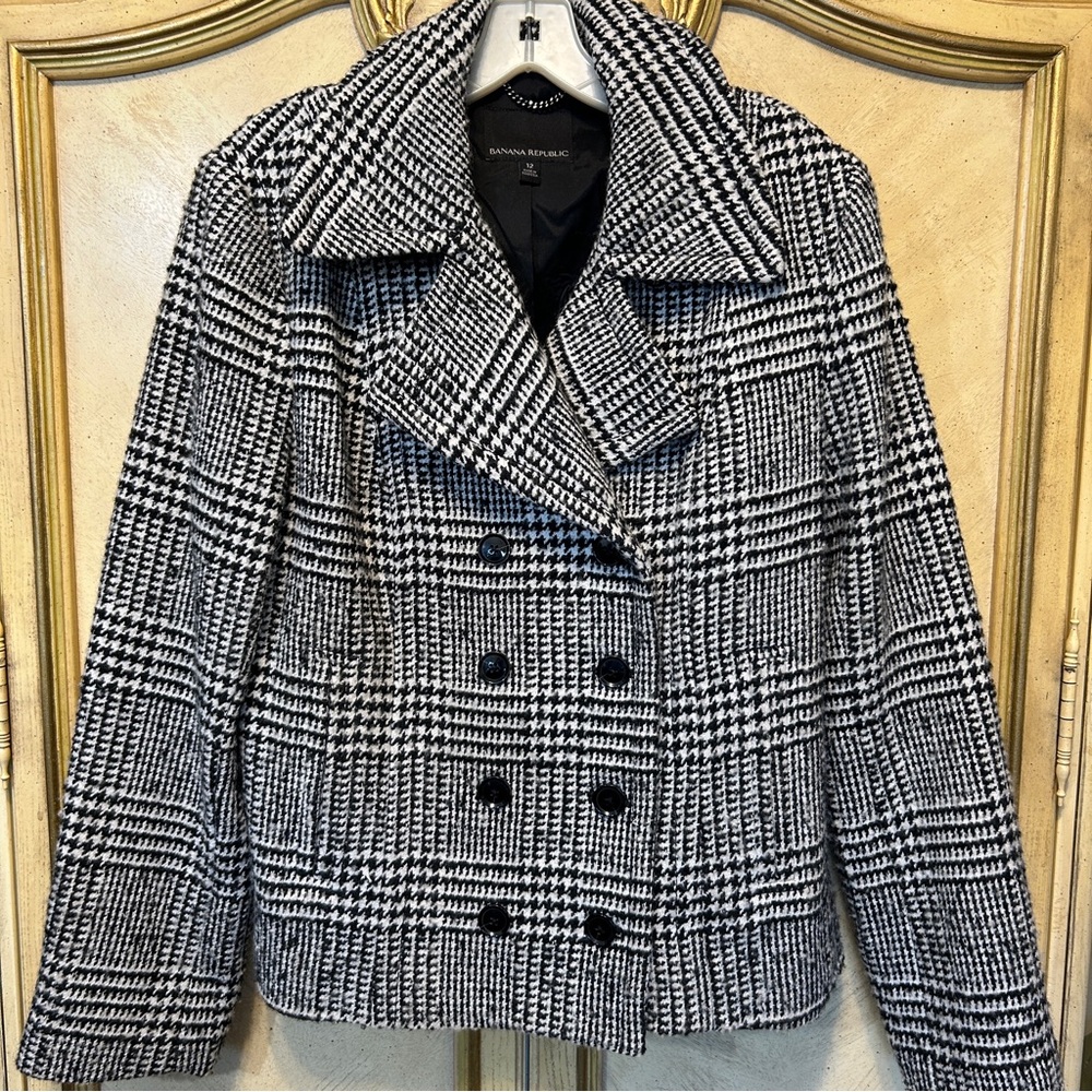 Banana Republic Black & White Houndstooth Wool Mix Double Breasted Pea Coat